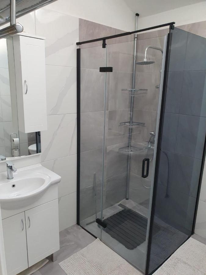 Apartment Marija Jezera Eksteriør billede